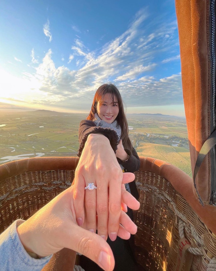 Hành trình yêu của Diễm My 9X và bạn trai trước khi chính thức "về chung nhà" - Ảnh 1.