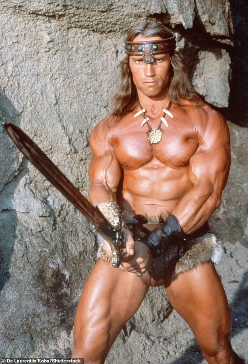 'Kẻ hủy diệt' Arnold Schwarzenegger cảm thấy tổn thương với cơ thể già nua ở tuổi 76 - Ảnh 4. 'Kẻ hủy diệt' Arnold Schwarzenegger cảm thấy tổn thương với cơ thể già nua ở tuổi 76 - Ảnh 4.