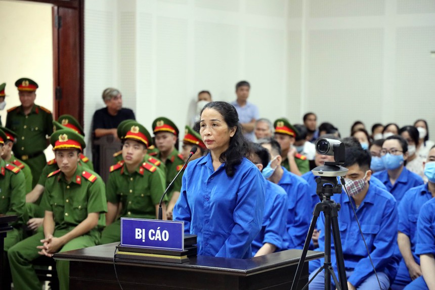 Xét xử cựu Giám đốc Sở Giáo dục và Đào tạo Quảng Ninh cùng đồng phạm - Ảnh 1.