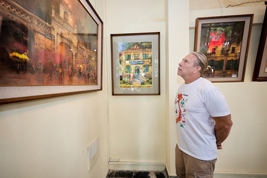 Họa sĩ trẻ Hoàng Phong: Tình yêu đặc biệt của một người con phương Nam dành cho Hà Nội - Ảnh 7.