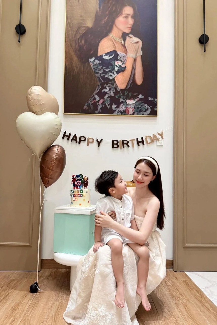 Sao Việt 10/10: Ninh Dương Lan Ngọc táo bạo xuống phố, Diễm My 9X ấn định ngày kết hôn - Ảnh 5.