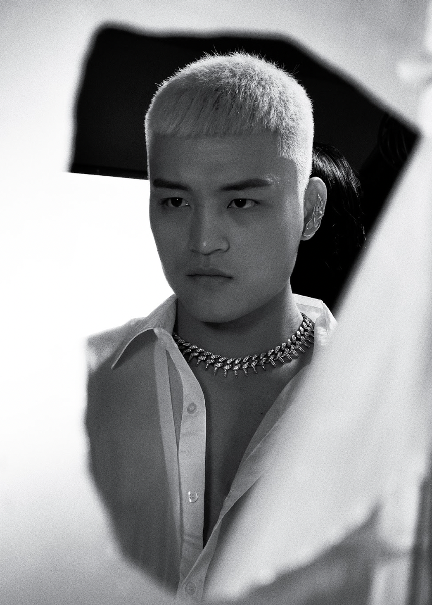 Phạm Việt Thắng “chơi lớn” sử dụng công nghệ AI trong MV "MUOITRENMUOI" - Ảnh 3. Phạm Việt Thắng “chơi lớn” sử dụng công nghệ AI trong MV "MUOITRENMUOI" - Ảnh 3.