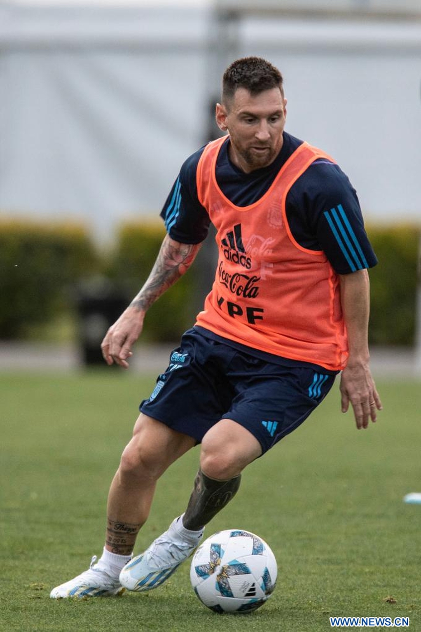 Tin nóng thể thao tối 12/10: Cầu thủ trưởng thành từ lò đào tạo Barca đã có quốc tịch Việt Nam - Ảnh 6.