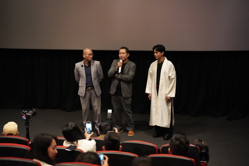 'Thành phố ngủ gật': Phim kiệm thoại nhưng nhiều thông điệp về mối quan hệ giữa người với người - Ảnh 2.