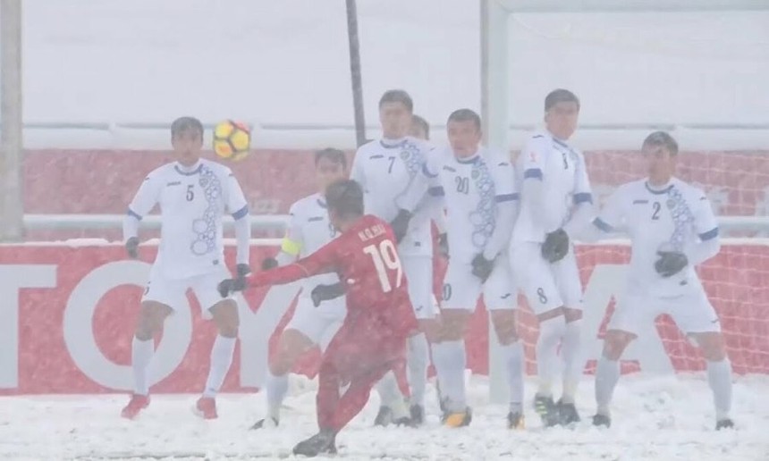 Quang Hải ghi 'tuyệt phẩm' phá lưới Uzbekistan nức lòng triệu fan, cả châu Á sửng sốt với hiện tượng Việt Nam - Ảnh 2. Quang Hải ghi 'tuyệt phẩm' phá lưới Uzbekistan nức lòng triệu fan, cả châu Á sửng sốt với hiện tượng Việt Nam - Ảnh 2.