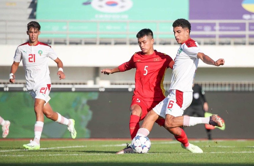 Trực tiếp bóng đá U18 Việt Nam vs U18 Ukraine (14h00 hôm nay) - Ảnh 2.