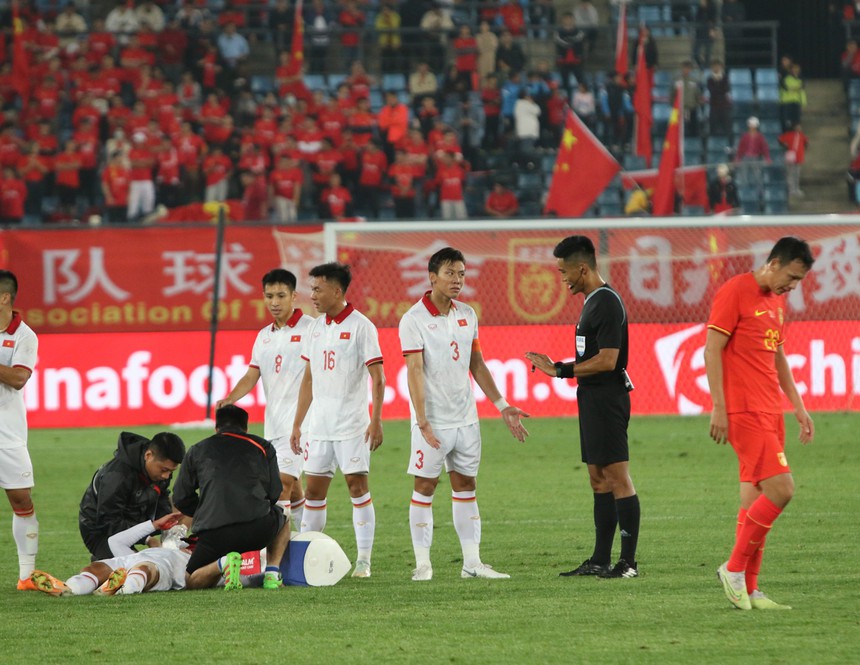 Trực tiếp bóng đá Việt Nam vs Uzbekistan, Giao hữu quốc tế (19h35, 13/10) - Ảnh 1. Trực tiếp bóng đá Việt Nam vs Uzbekistan, Giao hữu quốc tế (19h35, 13/10) - Ảnh 1.