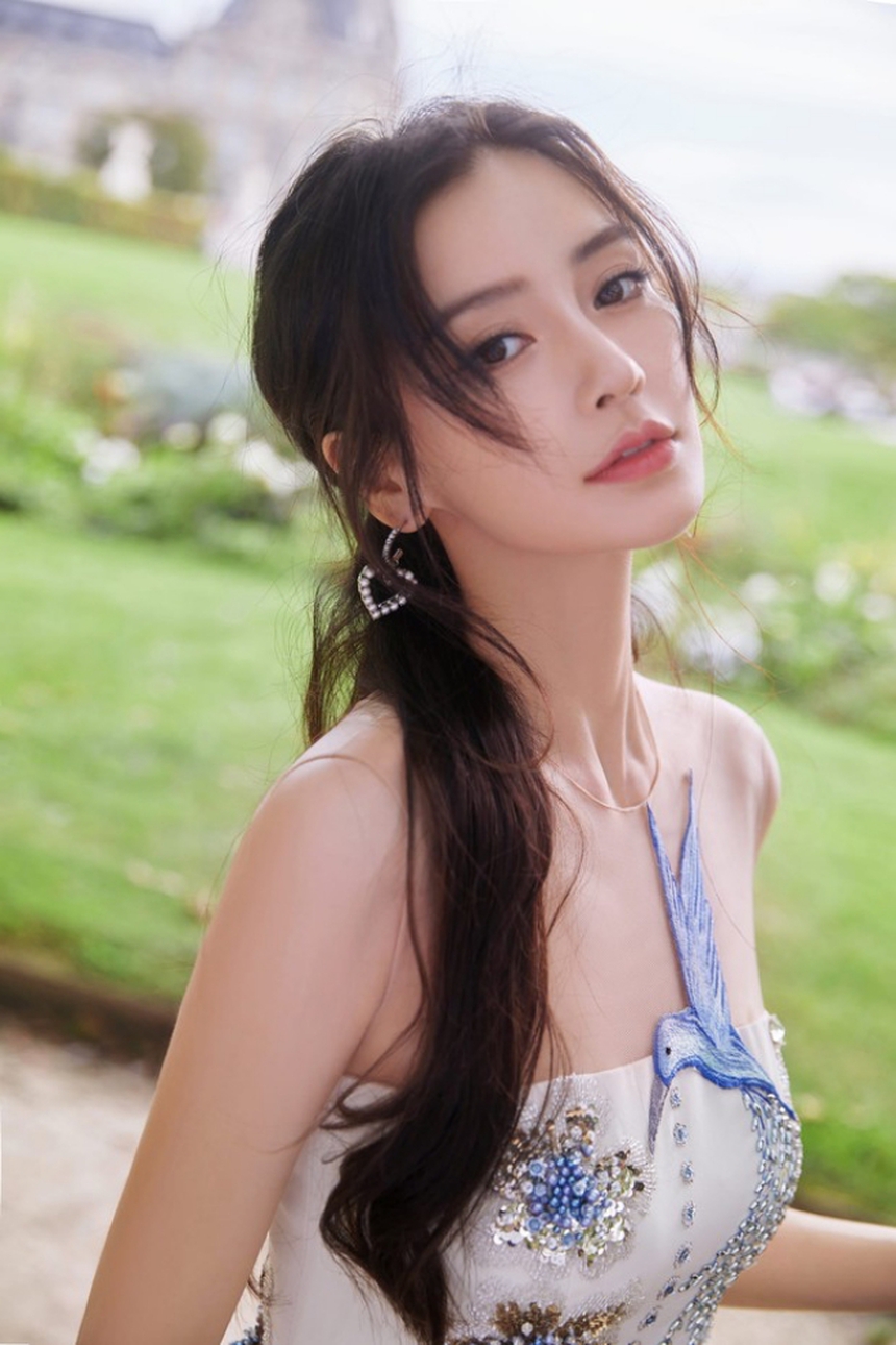 Mỹ nhân châu Á cùng diện váy cưới Dior: Song Hye Kyo và Angelababy đứt gánh, Kimmy Kimberley thì sao? - Ảnh 3.