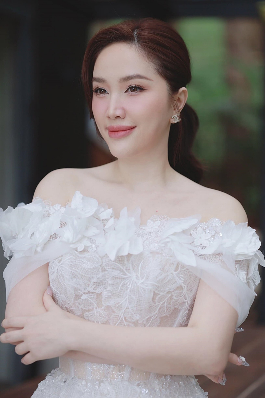 Bảo Thy hóa "cô dâu" lần 2 ở Đà Lạt, nhan sắc "mẹ 1 con" đầy cuốn hút - Ảnh 1.