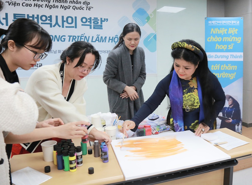 Hoạ sĩ Văn Dương Thành thỉnh giảng tại Seoul, Hàn Quốc - Ảnh 2.