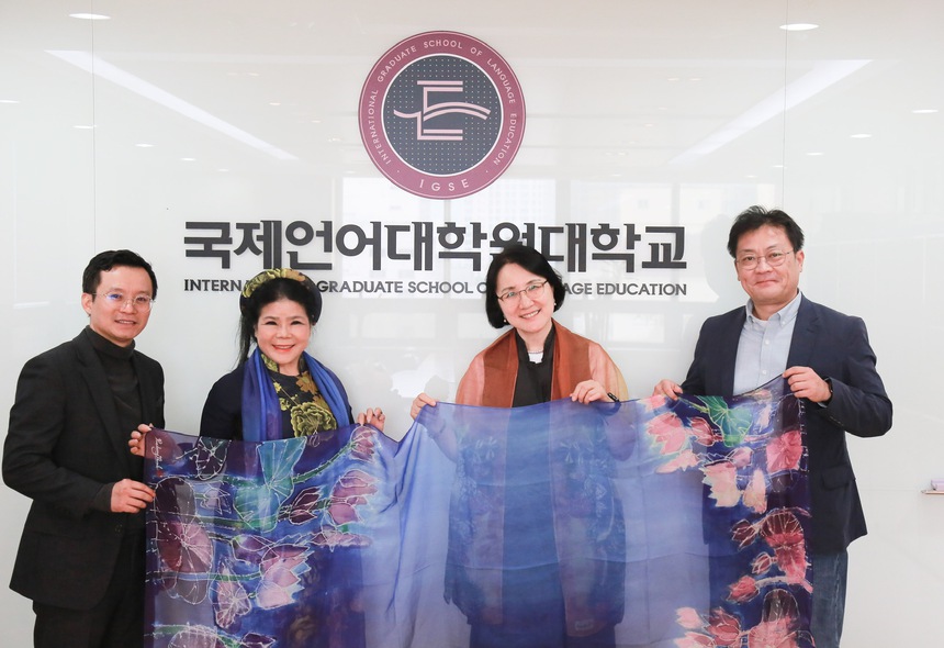 Hoạ sĩ Văn Dương Thành thỉnh giảng tại Seoul, Hàn Quốc - Ảnh 3.