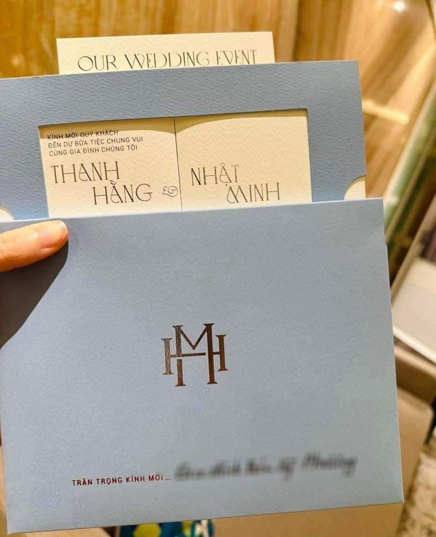 Hương Giang khoe thiệp cưới Thanh Hằng, than thở cho số phận mình - Ảnh 3.