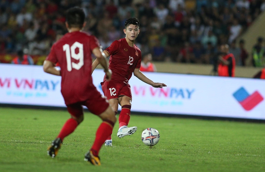 "Sao" Viettel đặc biệt với HLV Troussier - Ảnh 1.