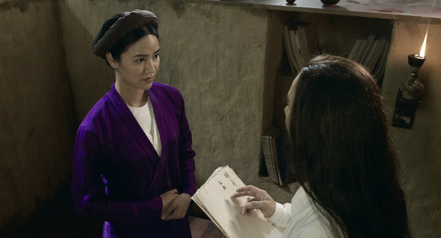 'Hồng Hà nữ sĩ': Tôn vinh cuộc đời nhân vật lịch sử Đoàn Thị Điểm - Ảnh 2.