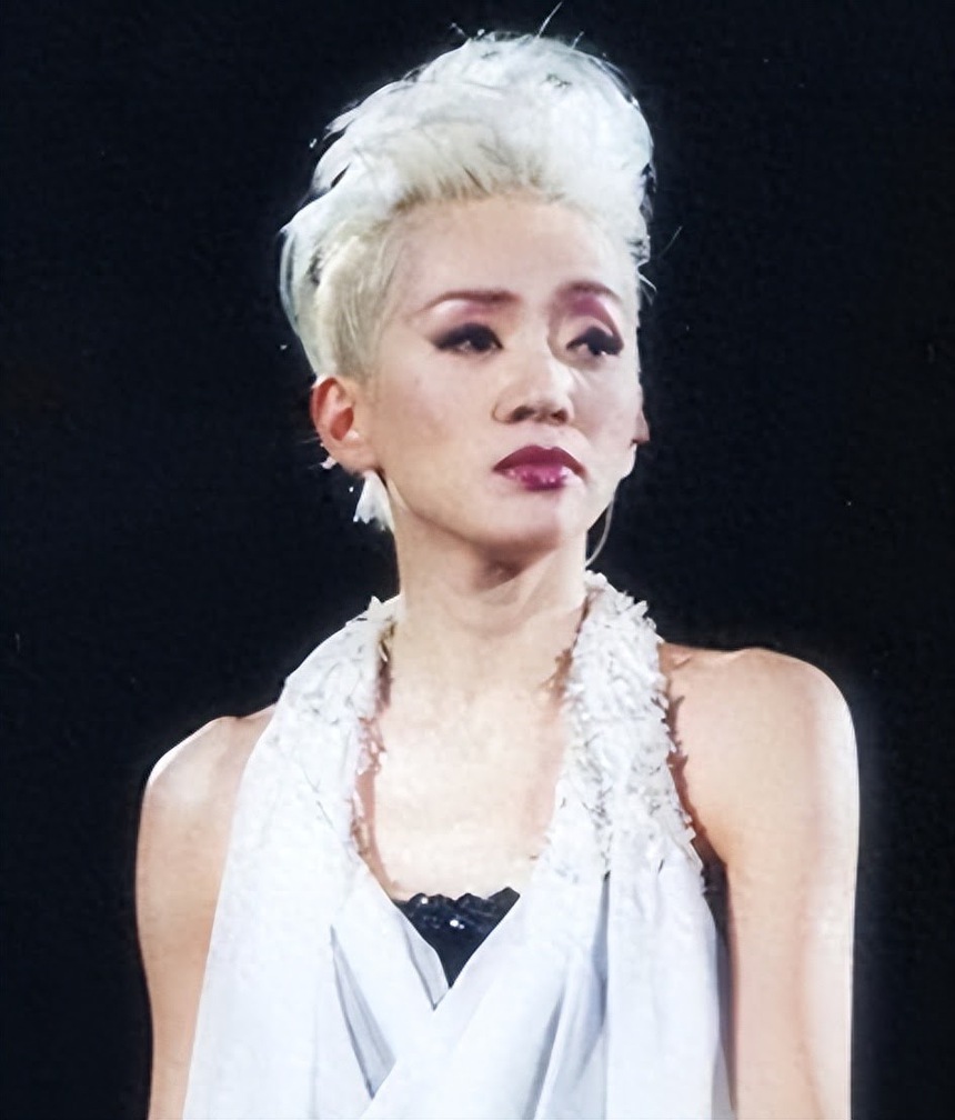 Khi Mai Diễm Phương hấp hối, nhiều lần 'Bách biến Thiên hậu' nói vệ sĩ nhất quyết không cho 2 người này gặp  - Ảnh 16.