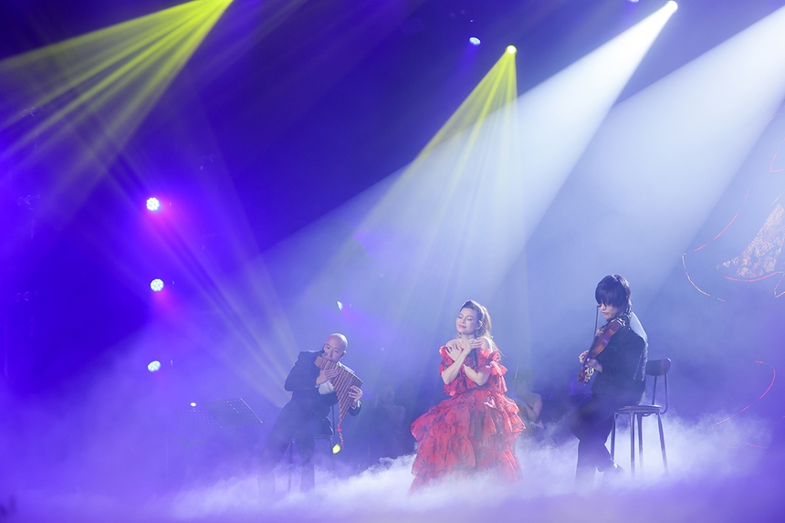 Ngọc Anh thăng hoa khi hát cùng cùng Tấn Minh, Tùng Dương - Ảnh 3.