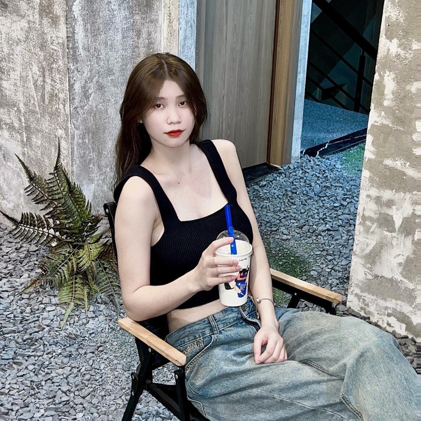 Nữ cầu thủ Việt Nam khoe đường cong cực phẩm sau khi 'treo giày' - Ảnh 10.