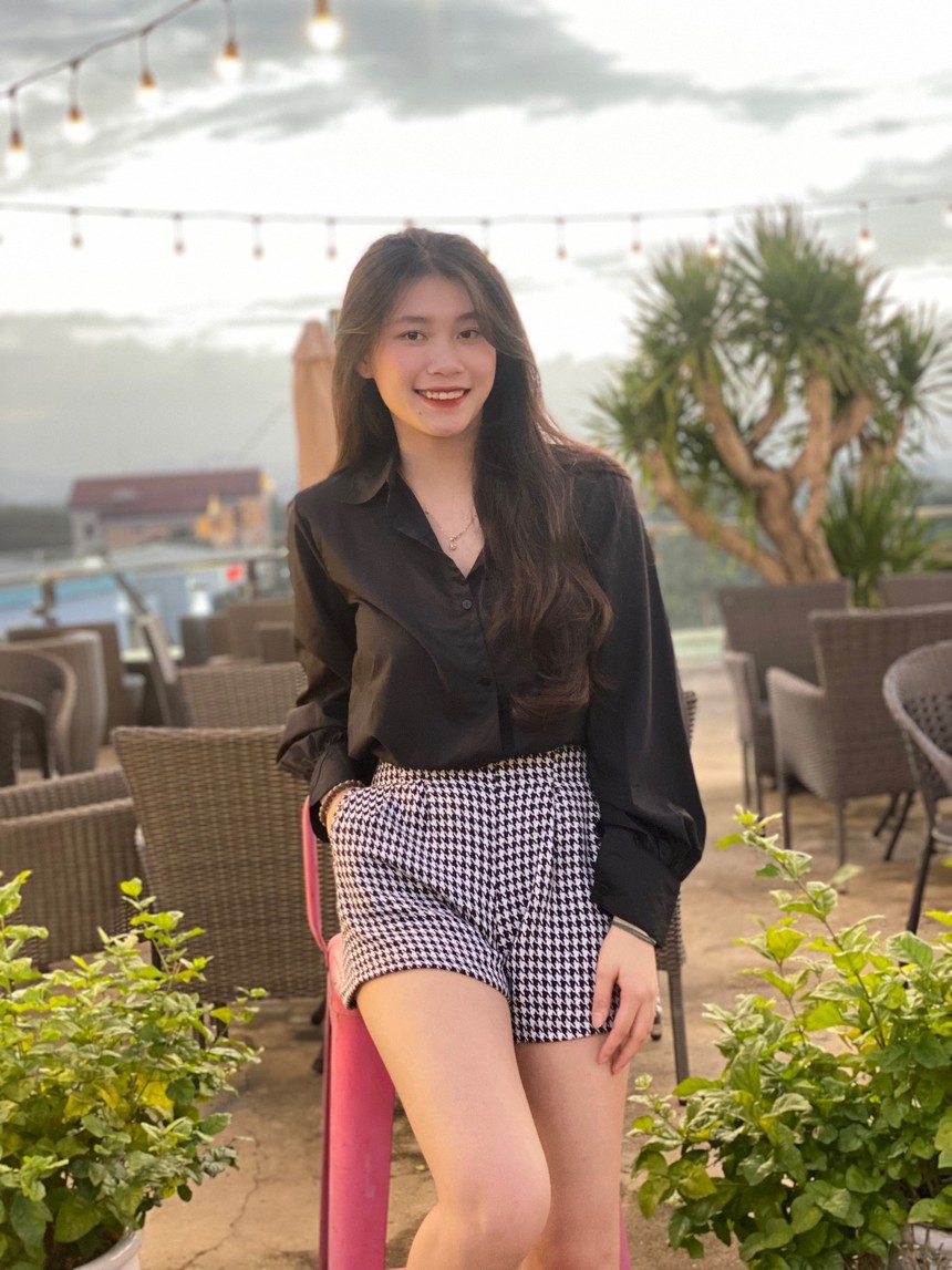 Nữ cầu thủ Việt Nam khoe đường cong cực phẩm sau khi 'treo giày' - Ảnh 5.