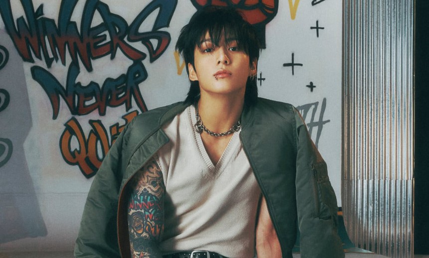 Jungkook BTS công bố danh sách bài hát trong album 'Golden', tặng fan quà cực có tâm - Ảnh 2. Jungkook BTS công bố danh sách bài hát trong album 'Golden', tặng fan quà cực có tâm - Ảnh 2.