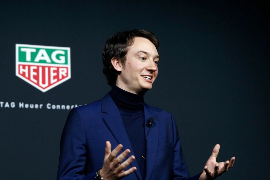 Lisa Black dự sinh nhật cha dượng, bạn trai thiếu gia LVMH có món quà gây sốt - Ảnh 3. Lisa Black dự sinh nhật cha dượng, bạn trai thiếu gia LVMH có món quà gây sốt - Ảnh 3.