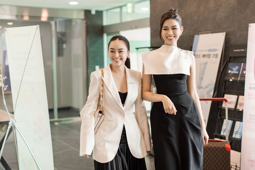 Hoa hậu Đỗ Hà trả lời phỏng vấn độc quyền báo Hàn - Ảnh 1. Hoa hậu Đỗ Hà trả lời phỏng vấn độc quyền báo Hàn - Ảnh 1.