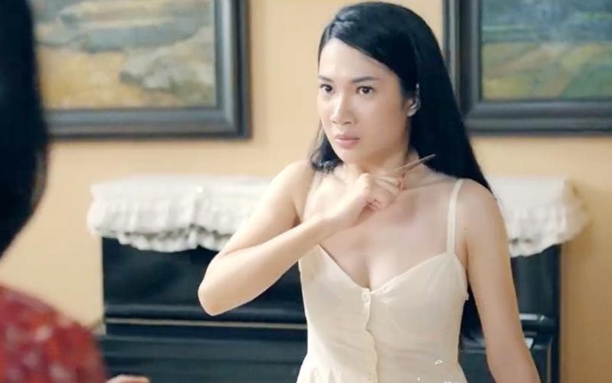 Thanh Huế - nữ tân binh trong 'Biệt dược đen' có diễn xuất lôi cuốn hơn cả nữ chính - Ảnh 3. Thanh Huế - nữ tân binh trong 'Biệt dược đen' có diễn xuất lôi cuốn hơn cả nữ chính - Ảnh 3.