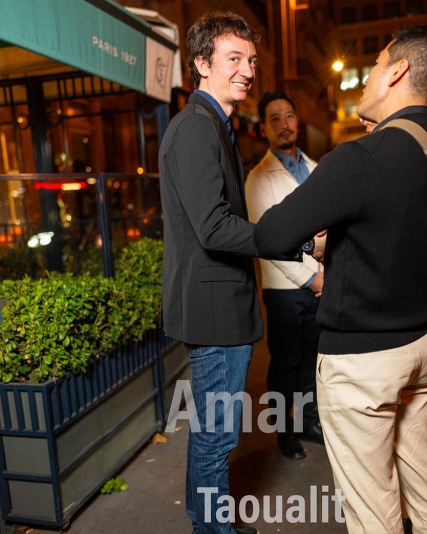 Lisa Black dự sinh nhật cha dượng, bạn trai thiếu gia LVMH có món quà gây sốt - Ảnh 5. Lisa Black dự sinh nhật cha dượng, bạn trai thiếu gia LVMH có món quà gây sốt - Ảnh 5.