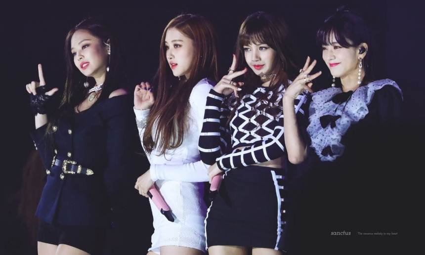 Fan vẫn mê mẩn phong cách mang tính biểu tượng của Blackpink từ năm 2016-2017 - Ảnh 4.