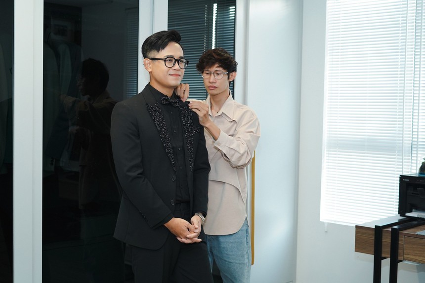 Stylist đứng sau sự thay đổi diện mạo của MC Đức Bảo ở Vietnam Idol 2023 - Ảnh 3.