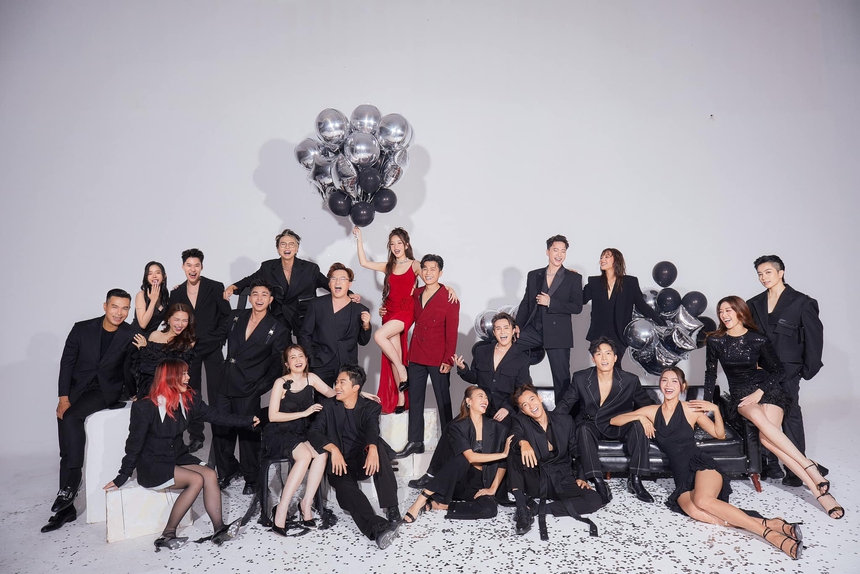 Puka - Gin Tuấn Kiệt tung bộ ảnh cưới cực 'chất' bên dàn sao Vbiz - Ảnh 1. Puka - Gin Tuấn Kiệt tung bộ ảnh cưới cực 'chất' bên dàn sao Vbiz - Ảnh 1.