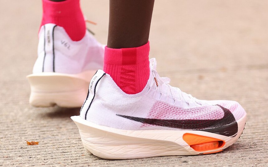 Marathon và cuộc chiến Nike vs adidas - Ảnh 1.