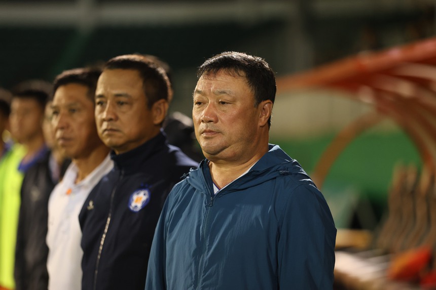 Bóng đá thật đẹp, nhất là khi chúng ta cho đi... - Ảnh 1. Bóng đá thật đẹp, nhất là khi chúng ta cho đi... - Ảnh 1.