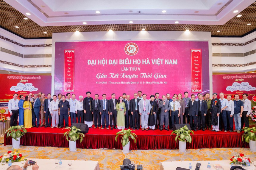 Đại hội Đại biểu họ Hà Việt Nam lần thứ V: Hướng về nguồn cội, kết nối tình thân - Ảnh 3. Đại hội Đại biểu họ Hà Việt Nam lần thứ V: Hướng về nguồn cội, kết nối tình thân - Ảnh 3.