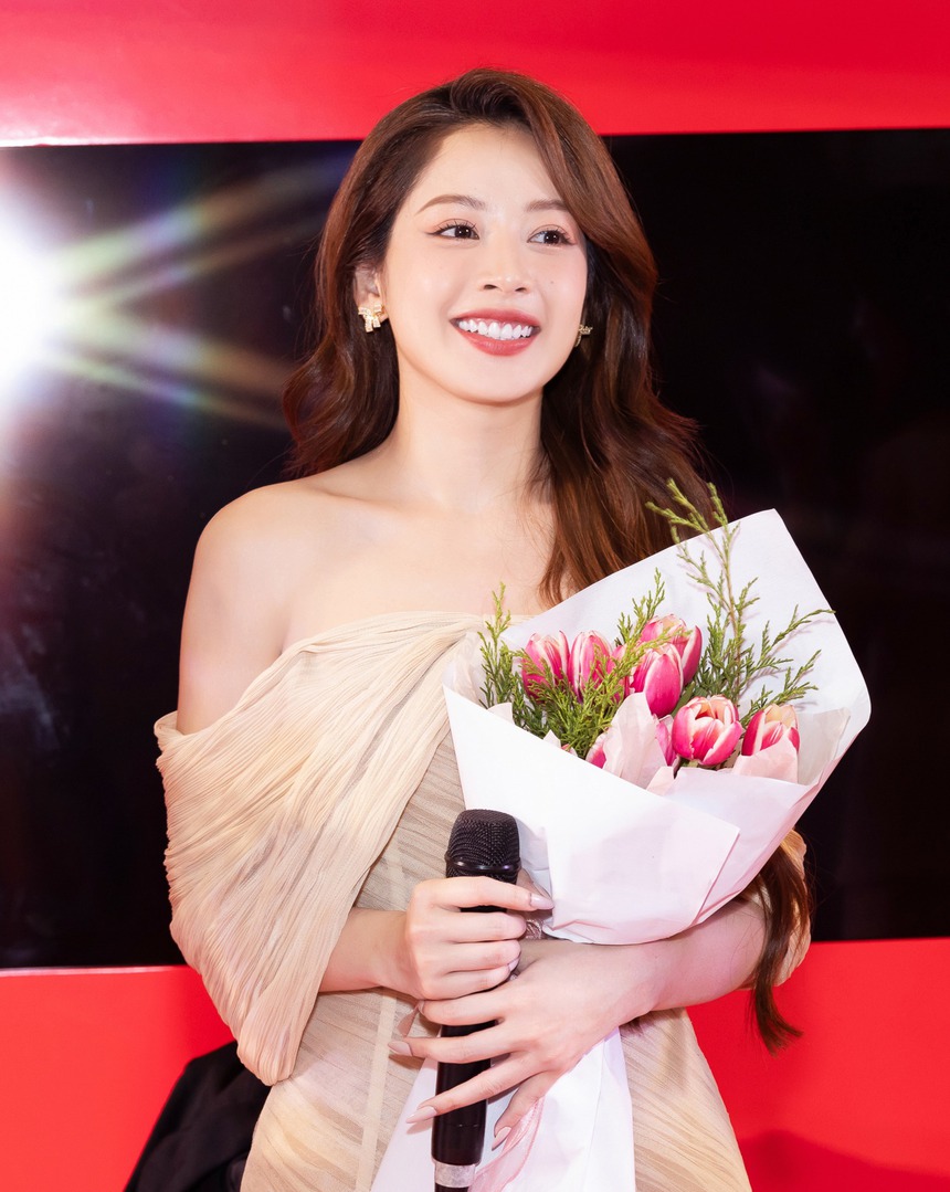 Minh Hằng tái xuất sau sinh con đầu lòng, nhan sắc "chặt chém" cả dàn hậu Việt - Ảnh 9.