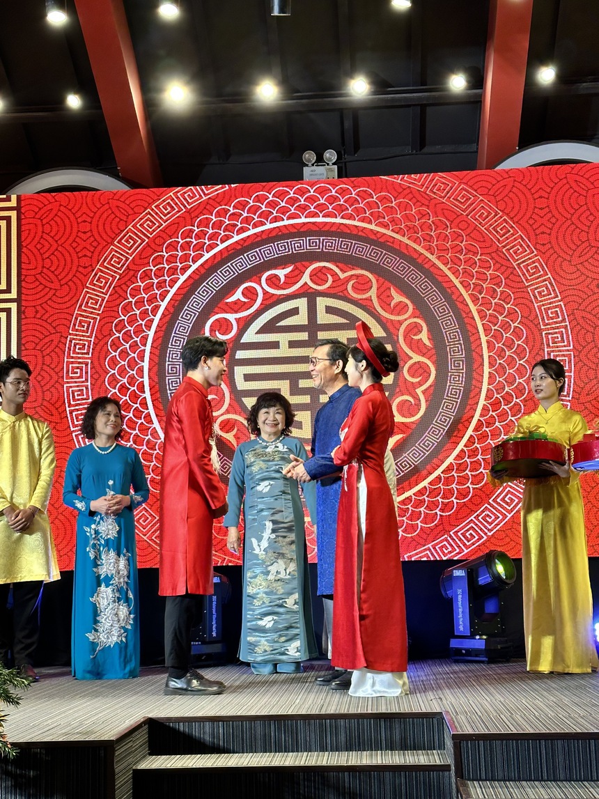 Tái hiện đám cưới trên sân khấu 'Câu chuyện tình yêu Việt - Nhật' - Ảnh 3.