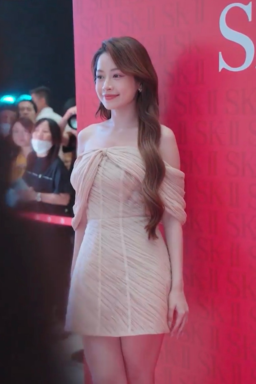 Minh Hằng tái xuất sau sinh con đầu lòng, nhan sắc "chặt chém" cả dàn hậu Việt - Ảnh 8.