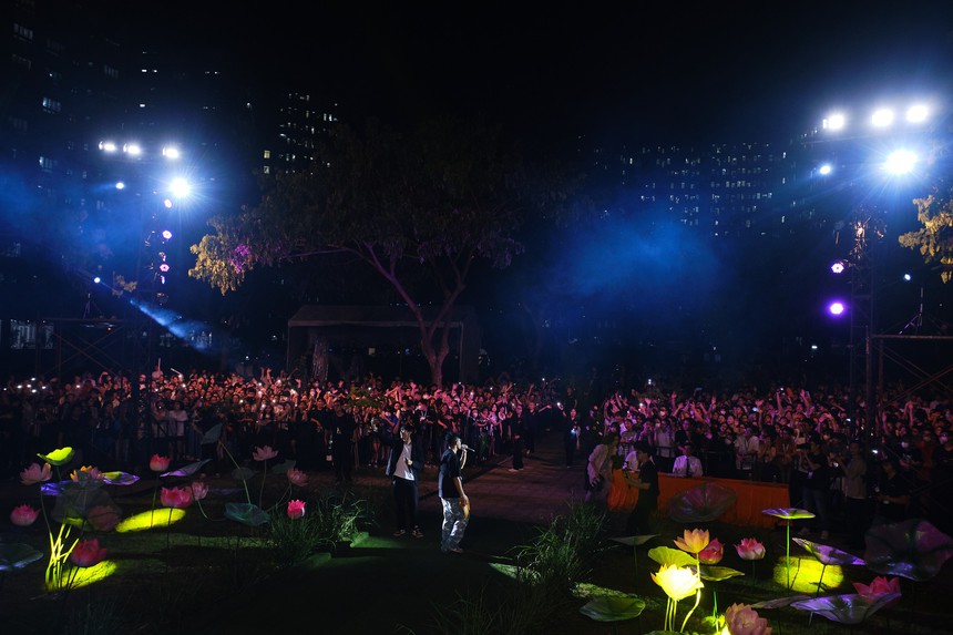 Trấn Thành gây bất ngờ khi lần đầu thể hiện ca khúc ‘Bài ca Đất Phương Nam’ - Ảnh 6.