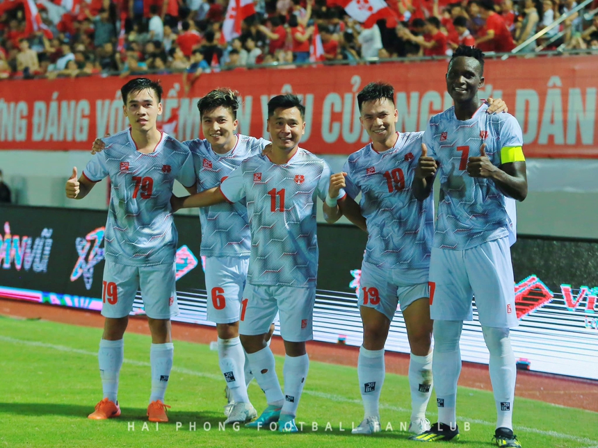 Tin nóng bóng đá Việt sáng 21/10: Hoàng Đức được 2 CLB K-League để ý, HAGL nóng lòng gặp CLB CAHN - Ảnh 6. Tin nóng bóng đá Việt sáng 21/10: Hoàng Đức được 2 CLB K-League để ý, HAGL nóng lòng gặp CLB CAHN - Ảnh 6.