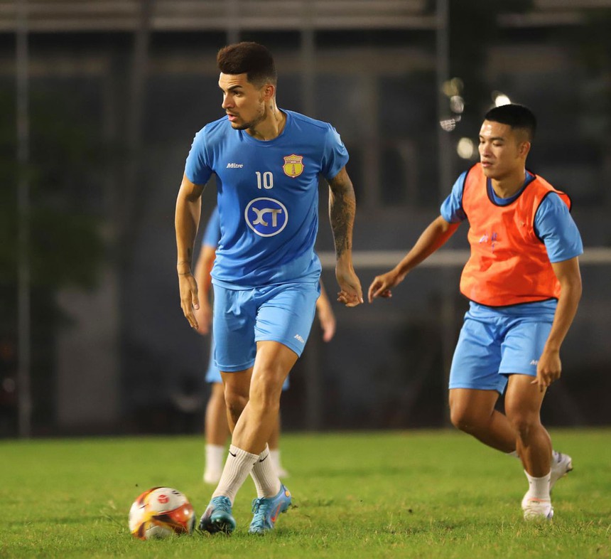 Nhận định bóng đá Nam Định vs Quảng Nam (18h00, 22/10), V-League vòng 1   - Ảnh 2.