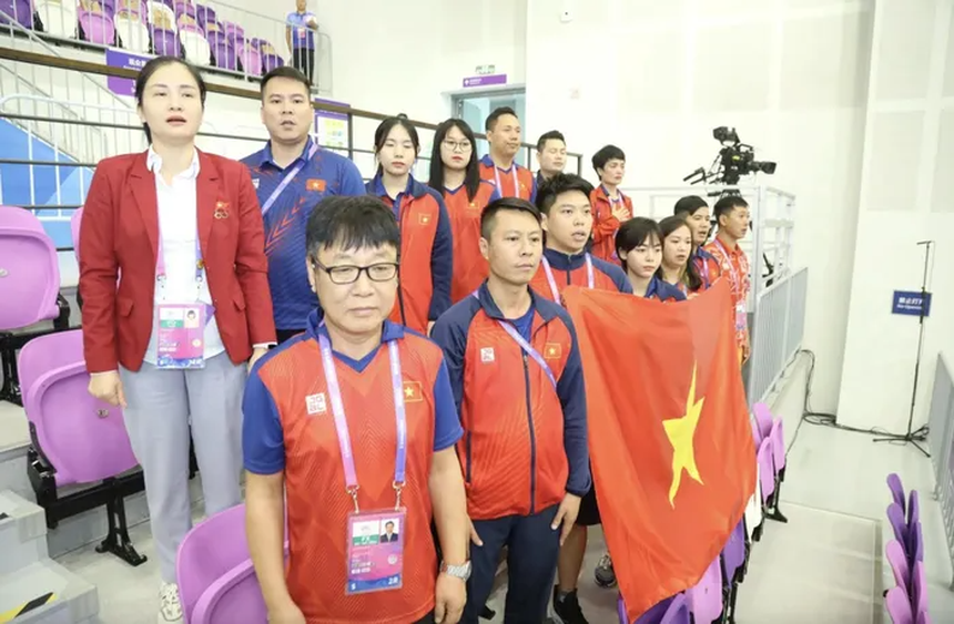 Tin nóng thể thao sáng 21/10: Hoa khôi bóng chuyền Kiều Trinh lên tiếng về tin đồn xuất ngoại thi đấu - Ảnh 3.