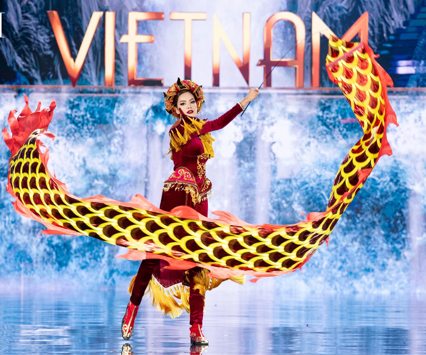 Dàn thí sinh Miss Grand International gây ấn tượng mạnh tại đêm thi National Costume - Ảnh 3. Dàn thí sinh Miss Grand International gây ấn tượng mạnh tại đêm thi National Costume - Ảnh 3.