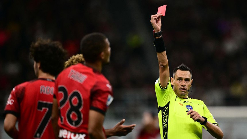 Locatelli ghi bàn vào lưới đội bóng cũ giúp Juventus đánh bại Milan trong thế hơn người - Ảnh 2. Locatelli ghi bàn vào lưới đội bóng cũ giúp Juventus đánh bại Milan trong thế hơn người - Ảnh 2.