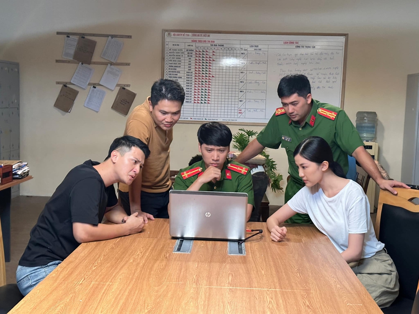 Dàn sao 'Biệt dược đen' đồng loạt có động thái mới khi phim đóng máy - Ảnh 9.