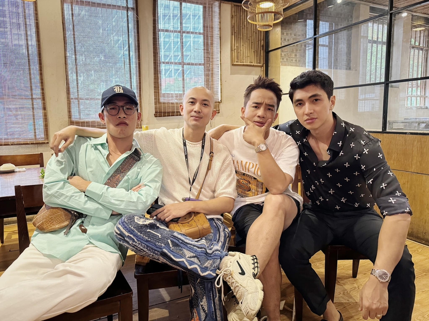 Dàn sao 'Biệt dược đen' đồng loạt có động thái mới khi phim đóng máy - Ảnh 1.