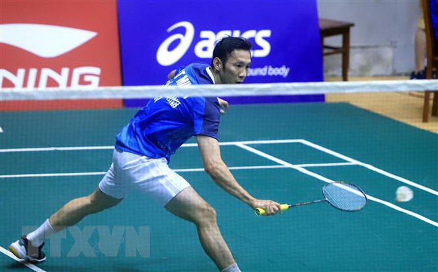 Được HLV của Singapore hỗ trợ tận tâm, Tiến Minh giành chiến thắng lịch sử trước tay vợt số 1 thế giới - Ảnh 2. Được HLV của Singapore hỗ trợ tận tâm, Tiến Minh giành chiến thắng lịch sử trước tay vợt số 1 thế giới - Ảnh 2.