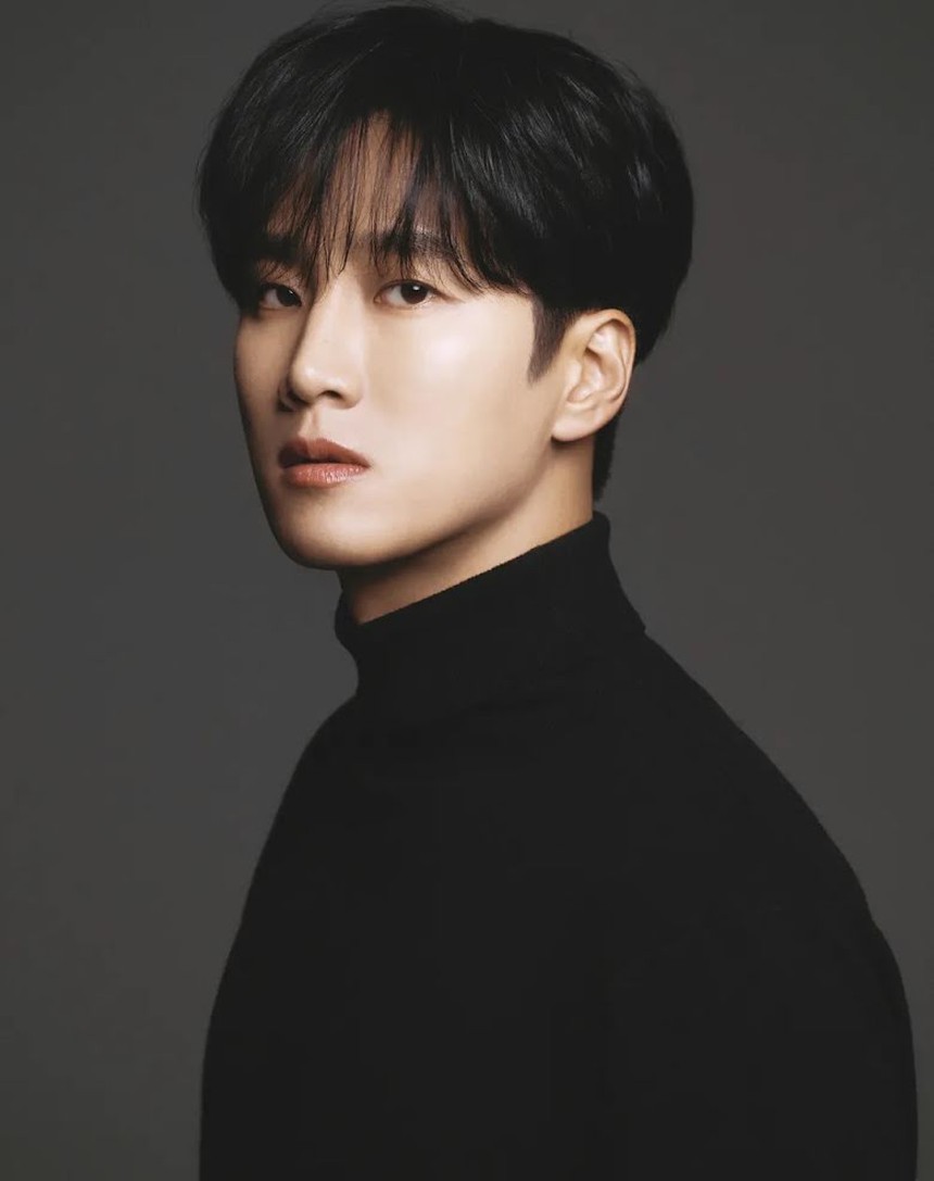 YG xác nhận tin đồn chia tay của Jisoo Blackpink và Ahn Bo Hyun - Ảnh 2.