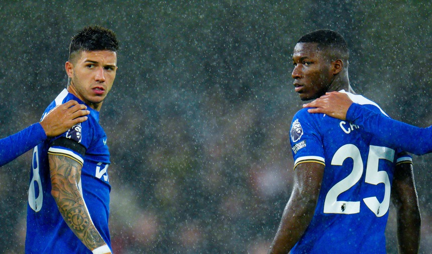 HLV Pochettino sẽ nguy hiểm tính mạng nếu không sử dụng Caicedo và Enzo - Ảnh 3.