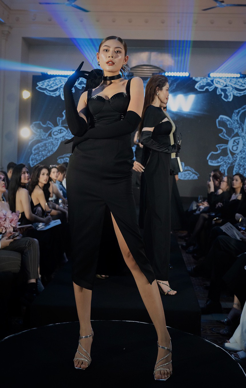 Chúng Huyền Thanh được Vân Anh Scarlet mời làm vedette - Ảnh 3.