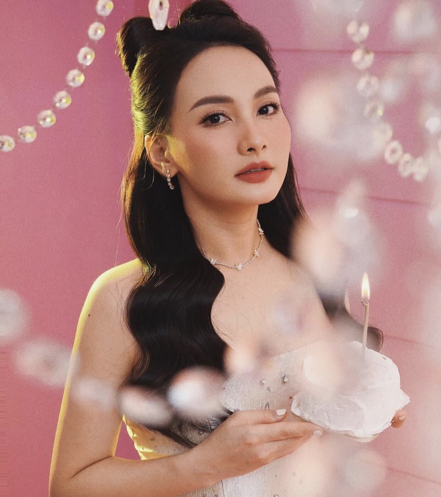 Đạo diễn Nguyễn Quang Dũng lên tiếng về phim 'Đất rừng phương Nam', Hoa hậu Thùy Tiên xuất sắc trở thành 'Mỹ nhân của năm' - Ảnh 6.