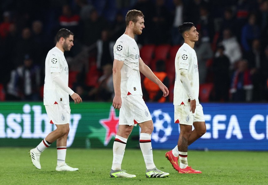 Góc Anh Ngọc: Milan, bên bờ thảm họa - Ảnh 1.